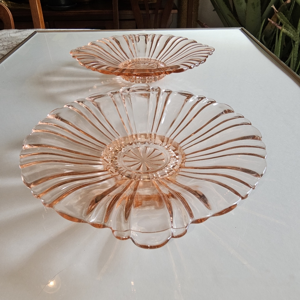 Vintage Pink Depression Glass candy dishes. Old Cafe pattern. Set of 2.